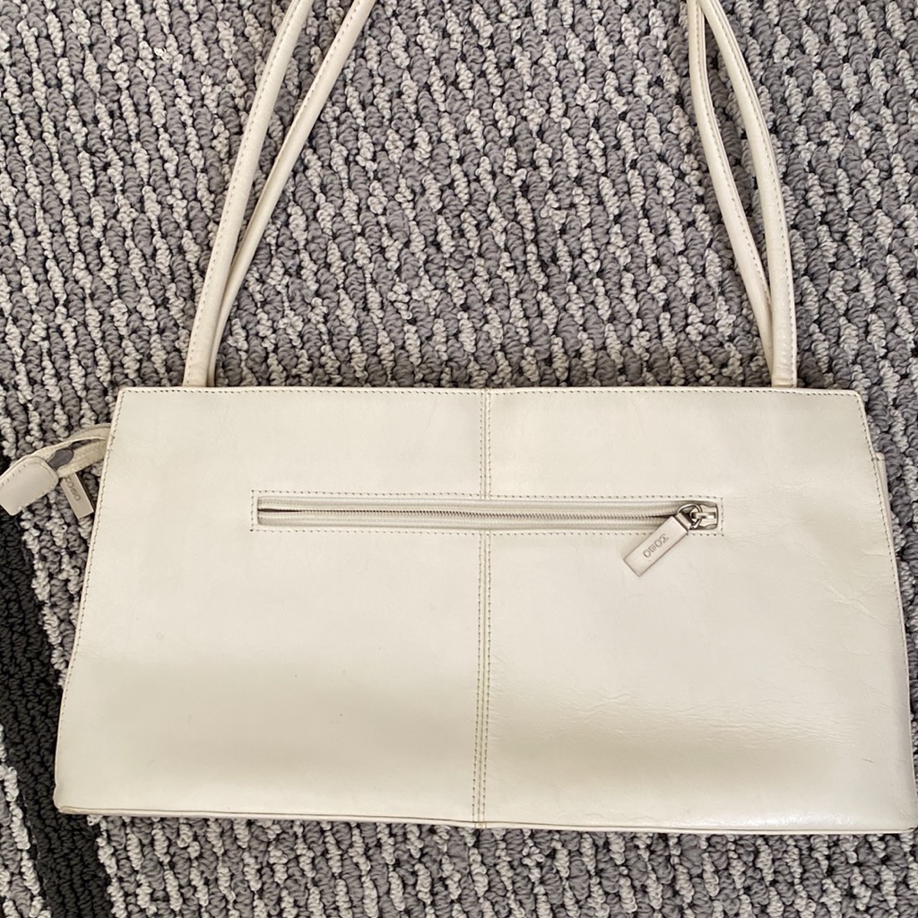 Leather Creamy White Hobo International Purse